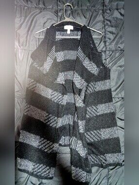 Jessica Simpson Maternity Cardigan Vest